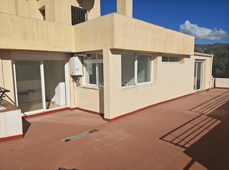 Foto ddbc098a-61f3-458c-8f9b-90618a8e1cb6. Dachwohnung mit heizung parking in El Candado Málaga