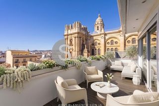 Rent Penthouse  Calle litoral. Espectacular ático dúplex en pleno centro. elegancia, amplitud y