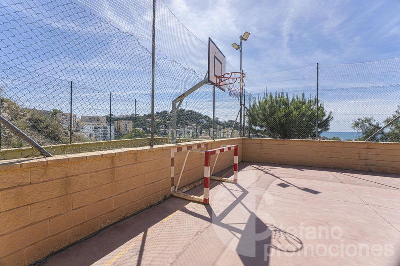 Foto 1185c170-cabc-43f2-b089-adf03d518147. Pis amb aparcament piscina a Miraflores del Palo Málaga