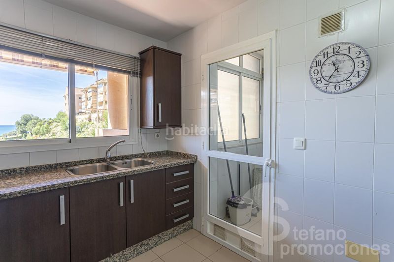 Foto f654b811-4291-49bd-abd4-4e07976b262a. Pis amb aparcament piscina a Miraflores del Palo Málaga