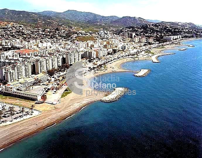 Foto f9484aef-07f7-48d1-b35d-b8202aae21b0. Pis amb aparcament piscina a Miraflores del Palo Málaga