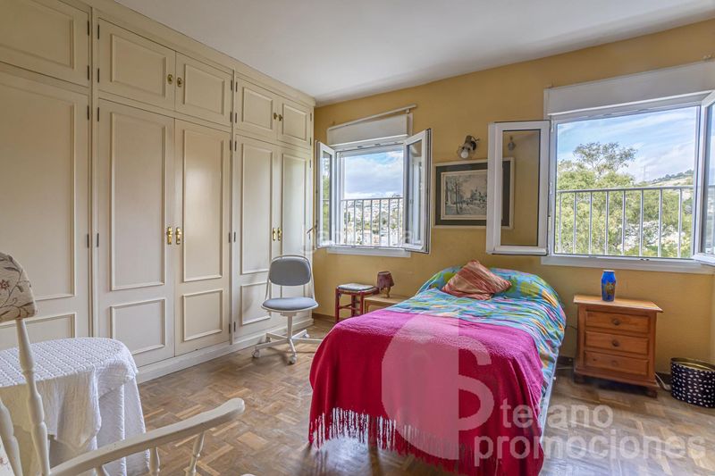 Foto 235581f3-b8e5-42ae-b431-fbe8026ebb60. Pis amb aparcament piscina a El Palo Málaga