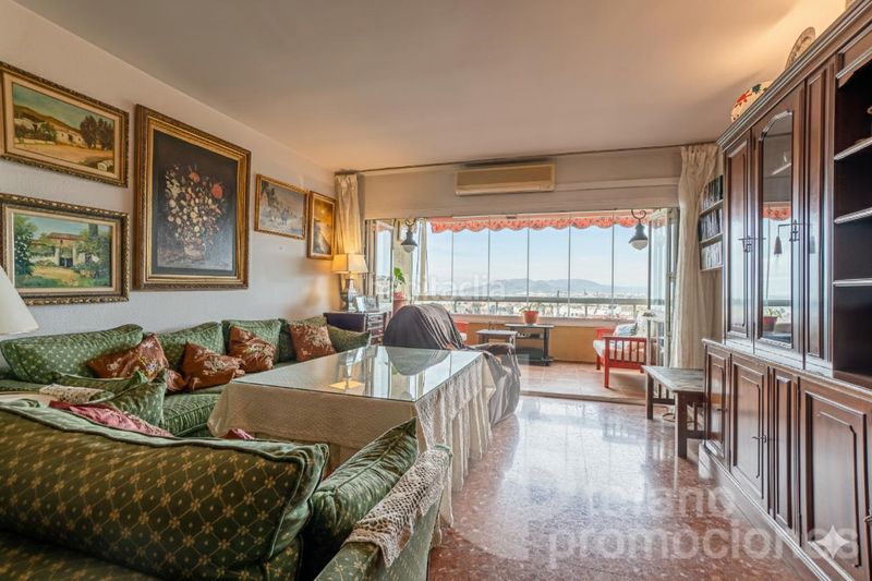 Foto 2f5de4f9-032a-4664-8d9d-8f51a6cacae3. Pis amb aparcament piscina a El Palo Málaga