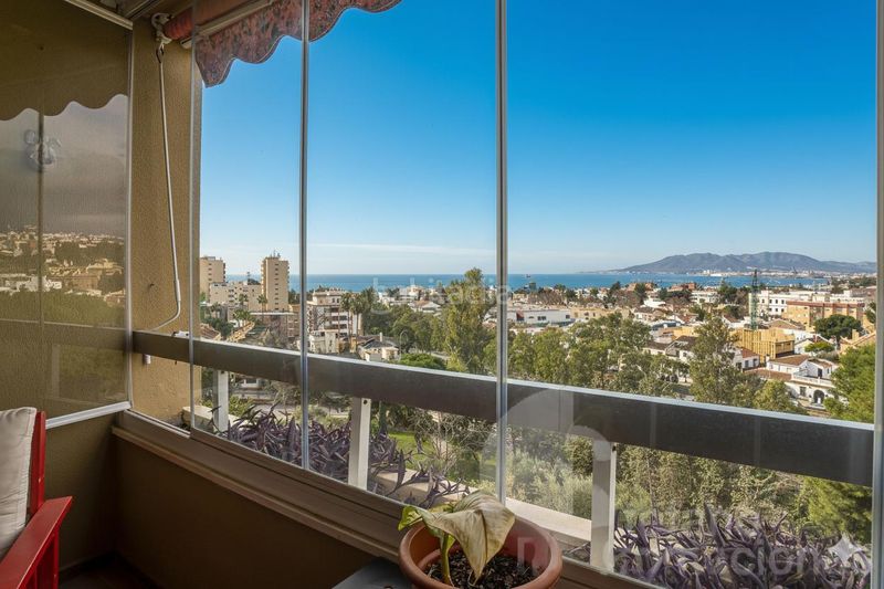 Foto 369b1c2b-4a51-4900-8f28-448872a852a0. Pis amb aparcament piscina a El Palo Málaga