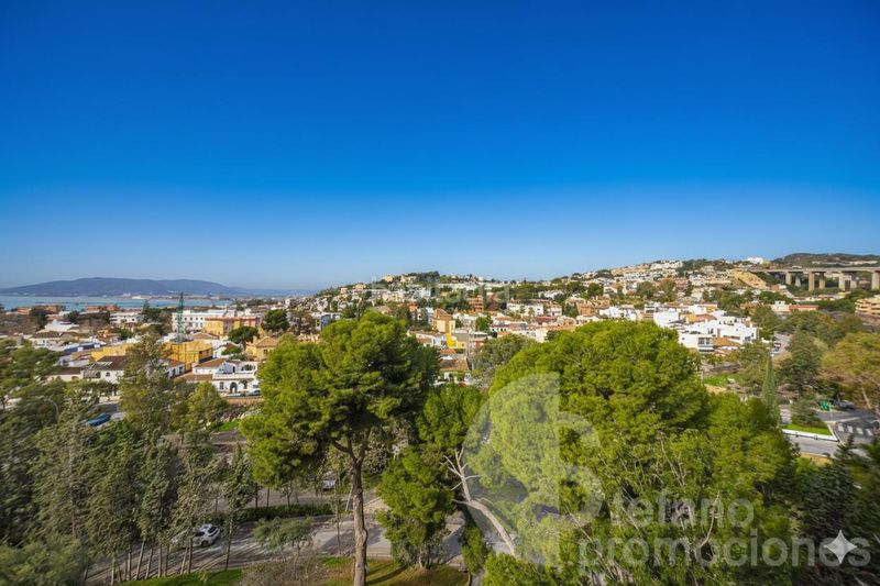 Foto 69579d15-f1bf-4730-8fc8-fc0e6643854a. Pis amb aparcament piscina a El Palo Málaga