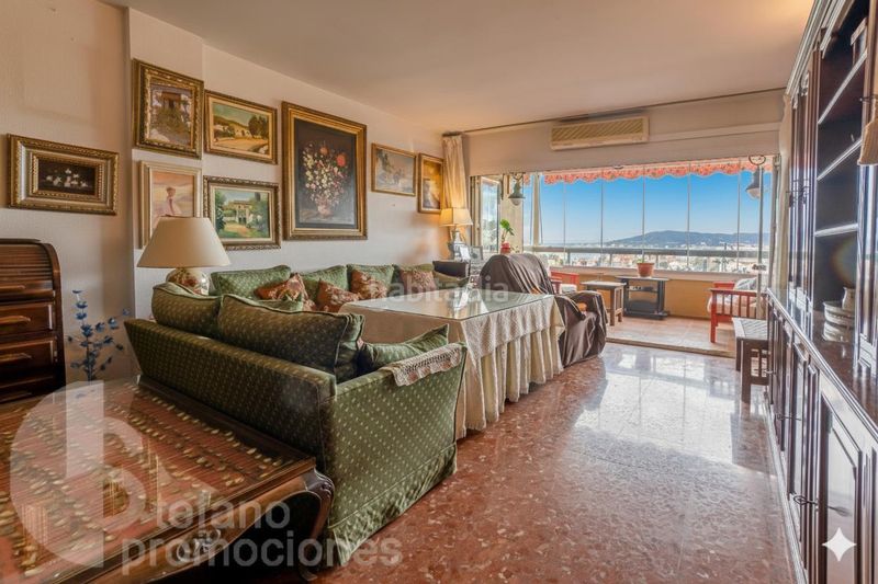 Foto e6d354d9-79b9-4788-97bd-85418637f0e8. Pis amb aparcament piscina a El Palo Málaga