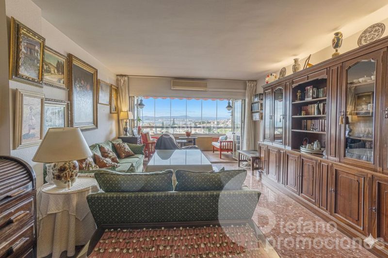 Foto fc75277b-8038-48dd-b0c2-befa8675bed9. Pis amb aparcament piscina a El Palo Málaga