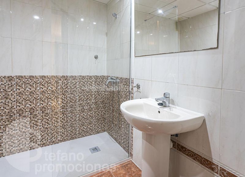 Foto 83f986a8-9c6d-4520-833c-54c538b6a3f4. Pis amb aparcament piscina a El Consul - Ciudad Universitaria - El Romeral Málaga