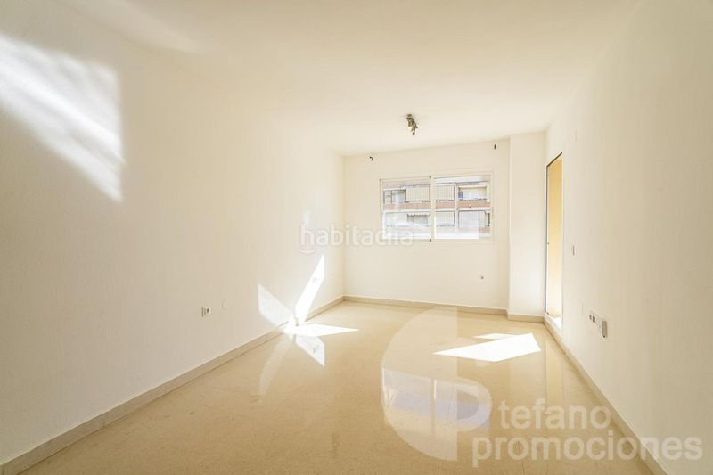 Foto d392037e-06cd-474a-a5eb-0185e1712547. Pis amb aparcament piscina a El Consul - Ciudad Universitaria - El Romeral Málaga