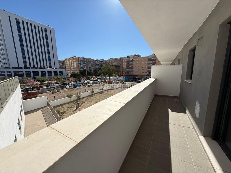 Foto a6ecbd9c-fbd8-4261-8cc2-95bd892598f1. Pis amb aparcament piscina a La Princesa Málaga
