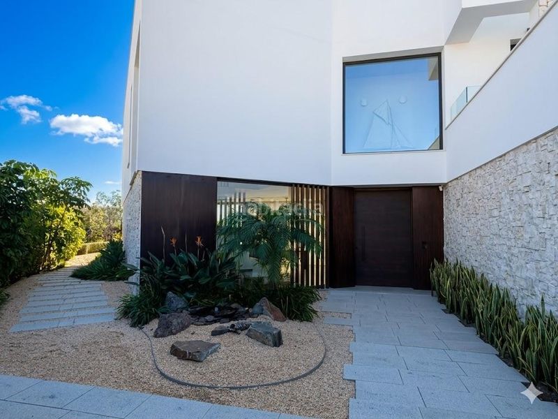 Foto cd0e4010-53ce-401f-a515-9a53913ffe51. Casa amb aparcament piscina a Limonar Málaga