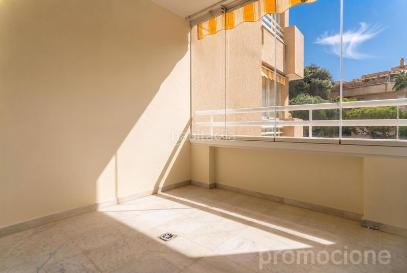 Foto 66a90daf-b2cd-4f73-a211-7ff4c9452de7. Pis amb calefacció aparcament piscina a Limonar Málaga