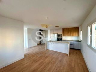 Duplex  Calle francisco de quevedo. Exclusivo dúplex completamente reformado, vistas al mar en  torr