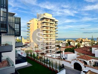 Dúplex  Calle francisco de quevedo. Exclusivo dúplex completamente reformado, vistas al mar en  torr