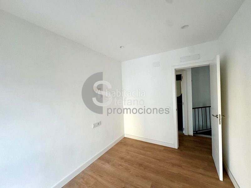 Foto 6d3b3ce7-5d93-42cd-bd40-6301276fd79f. Dúplex amb aparcament piscina a Montemar Torremolinos