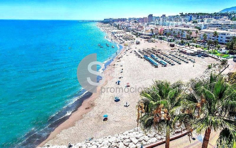 Foto d6d3838d-d2e4-4f0d-b279-255df97cd19f. Dúplex amb aparcament piscina a Montemar Torremolinos