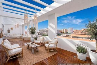 Dachwohnung  Eslava. Atico en recinto exclusivo, con 43 metros de terraza, 3 dormitor