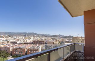 Pis  Calle hilera. Vive en las alturas con las mejores vistas panorámicas de málaga