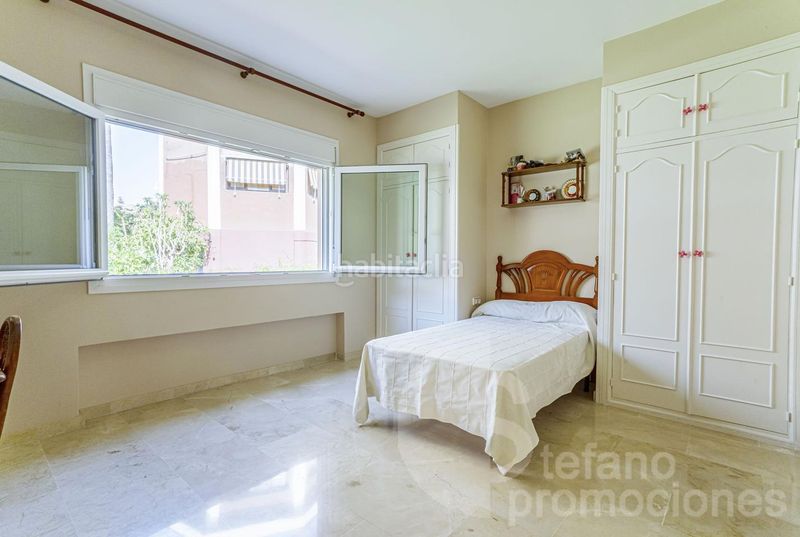 Foto 26134d59-f2b7-4502-9c3e-36773f4b7ea8. Casa amb aparcament piscina a Limonar Málaga