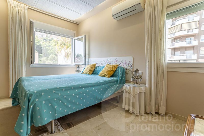 Foto 4e7e74f9-a3b6-4d64-866f-8b4408208a3e. Casa amb aparcament piscina a Limonar Málaga