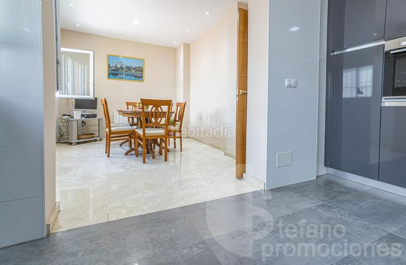 Foto 537d23c6-e8c2-465b-915b-0aa4a2076a85. Casa amb aparcament piscina a Limonar Málaga