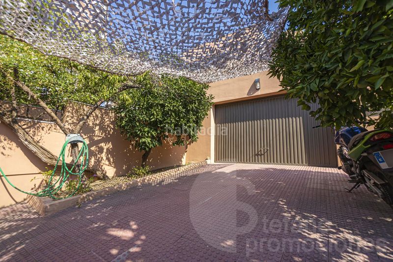 Foto ac61da4f-3eeb-4f4e-bc85-0edaa6dfa46a. Casa amb aparcament piscina a Limonar Málaga