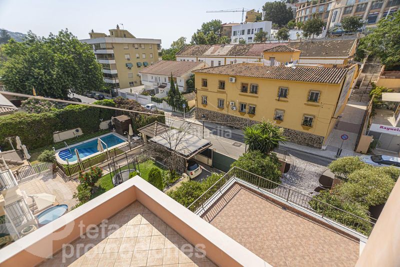 Foto bd51df74-8d03-416e-8577-bd7947339f33. Casa amb aparcament piscina a Limonar Málaga