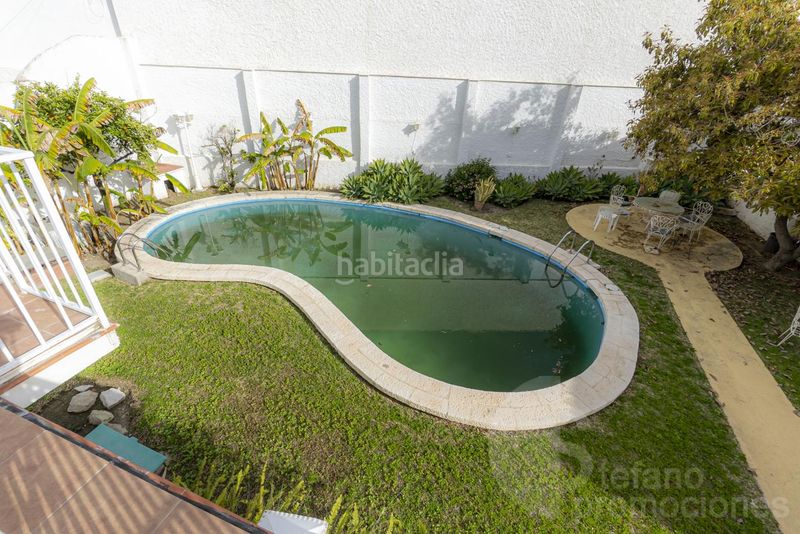 Foto 7c2cdd6e-ff56-49e5-86ab-fb0a7538f863. Casa amb aparcament piscina a Pedregalejo - Morlaco Málaga