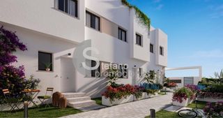Casa a schiera in Churriana - El Pizarrillo - La Noria - Guadalsol. En el corazón de churriana, a estrenar, obra iniciada, complejo