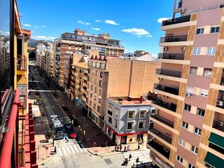 Appartement  Cuarteles. Vive en el corazón de málaga! piso de 100m con parking privado,