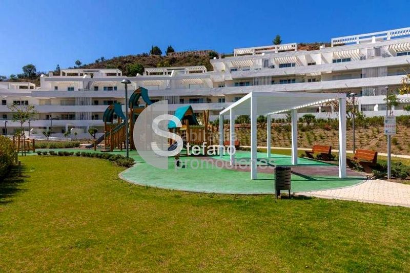Foto 5c1e02e6-7e19-4db2-b95b-6bce2fb50328. Pis amb calefacció aparcament piscina a Limonar Málaga