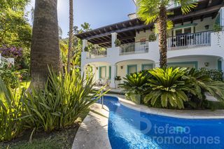 Casa in Calle Leoni Benabú