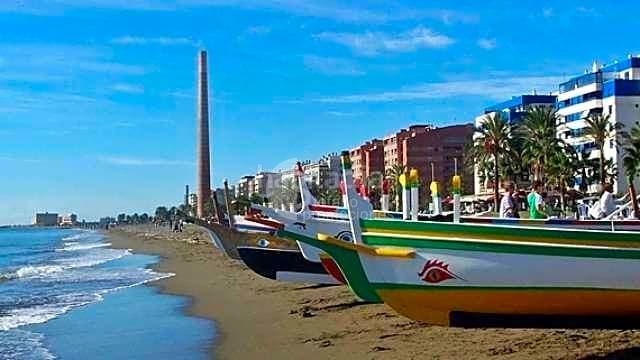 Foto 9e018aff-126d-4280-9b25-58795e86282c. Pis amb calefacció aparcament piscina a Martín Carpena - Torre del Río Málaga