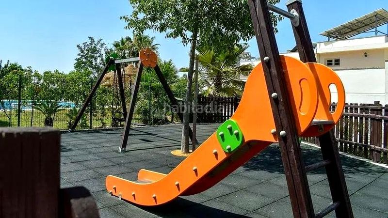 Foto 3627ed83-b6e0-4192-9214-1b2548a537ca. Casa adosada exclusividad en malaga este, con vistas al mar y a su bahia. 3 amplios dormitorios, varias terrazas, garaje multifuncional en Málaga