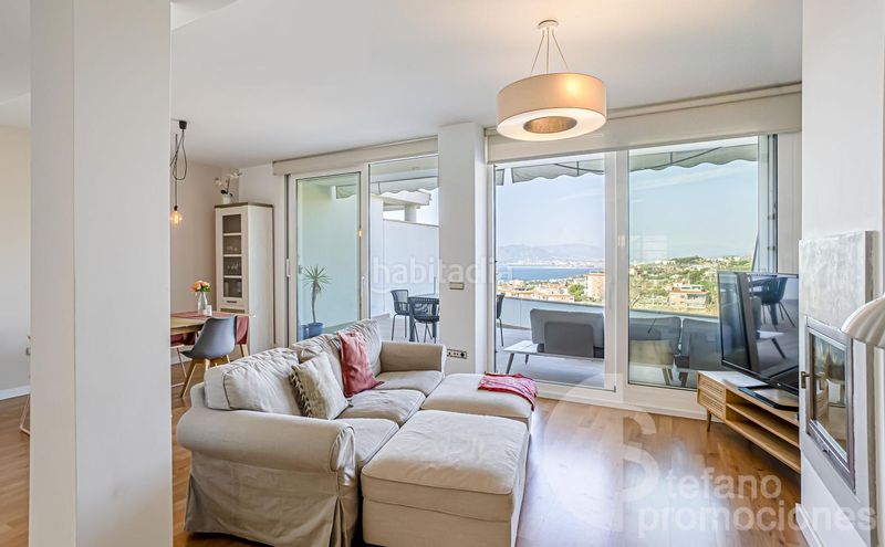 Foto 376b5818-6539-47f5-8dd4-05b9305cb250. Casa adosada exclusividad en malaga este, con vistas al mar y a su bahia. 3 amplios dormitorios, varias terrazas, garaje multifuncional en Málaga