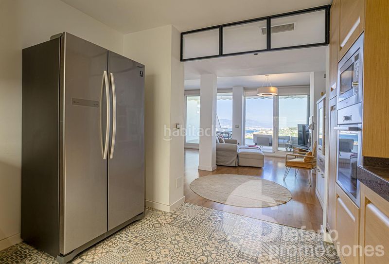 Foto 502e0e78-6f8f-4d87-96e4-2a7523ed671d. Casa adosada exclusividad en malaga este, con vistas al mar y a su bahia. 3 amplios dormitorios, varias terrazas, garaje multifuncional en Málaga