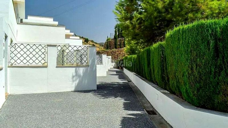 Foto 6543b8b1-5861-4776-85a8-48ddbcf7badd. Casa adosada exclusividad en malaga este, con vistas al mar y a su bahia. 3 amplios dormitorios, varias terrazas, garaje multifuncional en Málaga