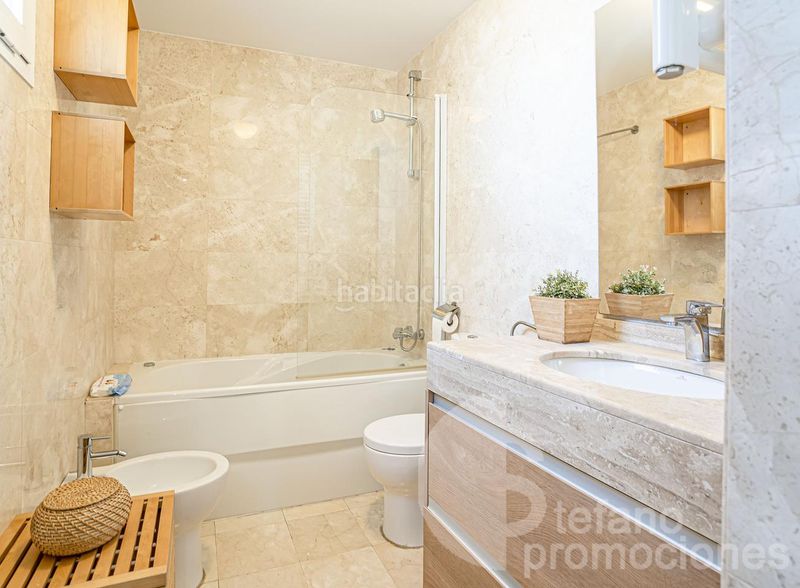 Foto 9713ae05-06e5-4e03-8f95-0602e64c60c5. Casa adosada exclusividad en malaga este, con vistas al mar y a su bahia. 3 amplios dormitorios, varias terrazas, garaje multifuncional en Málaga