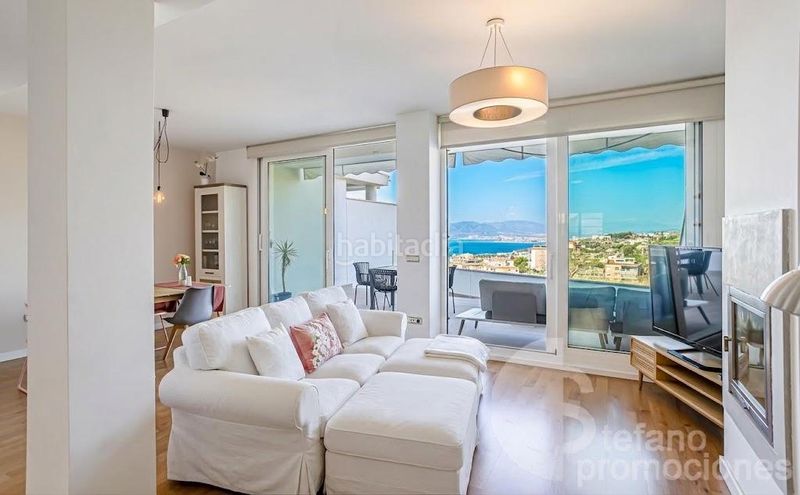 Foto 9f0a9723-1a7a-4530-90a5-95096da70db2. Casa adosada exclusividad en malaga este, con vistas al mar y a su bahia. 3 amplios dormitorios, varias terrazas, garaje multifuncional en Málaga