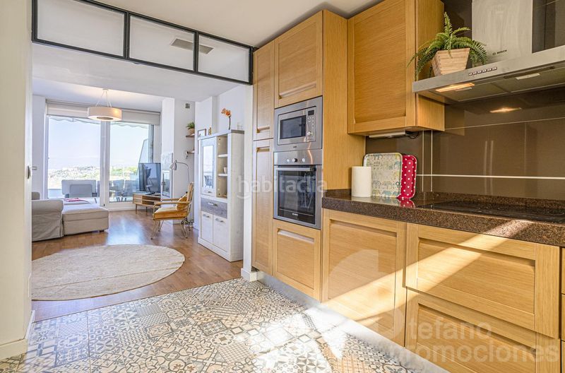 Foto fbe3c20e-20b4-4ecb-8ba6-a2e8f324487f. Casa adosada exclusividad en malaga este, con vistas al mar y a su bahia. 3 amplios dormitorios, varias terrazas, garaje multifuncional en Málaga