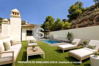 Casa aparellada  Calle leoni benabú. Chalet con piscina privada, en recinto muy exclusivo, en conjunt