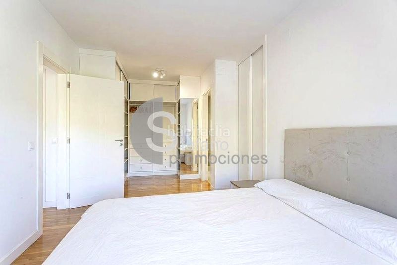 Foto 10c49904-6def-4177-84eb-bdea24cd27aa. Casa pareada chalet con piscina privada, en recinto muy exclusivo, en conjunto residencial en Málaga