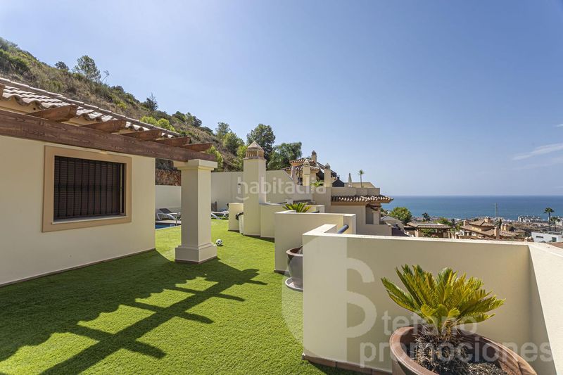 Foto 1a43432b-d224-45c4-934c-096b502a1385. Casa pareada chalet con piscina privada, en recinto muy exclusivo, en conjunto residencial en Málaga