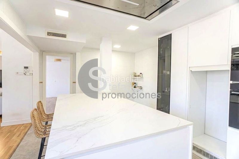 Foto 4b4c1758-45aa-4be3-8d8f-61258c5f28ec. Casa pareada chalet con piscina privada, en recinto muy exclusivo, en conjunto residencial en Málaga