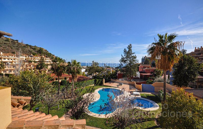 Foto dd331566-7a44-4384-9688-8516baaa28f4. Casa pareada chalet con piscina privada, en recinto muy exclusivo, en conjunto residencial en Málaga