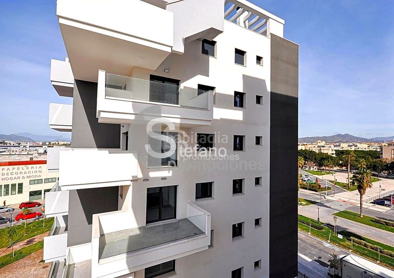Foto cfc5140a-0369-4dd2-a772-d2324c9a6ca0. Pis amb calefacció aparcament piscina a Martín Carpena - Torre del Río Málaga