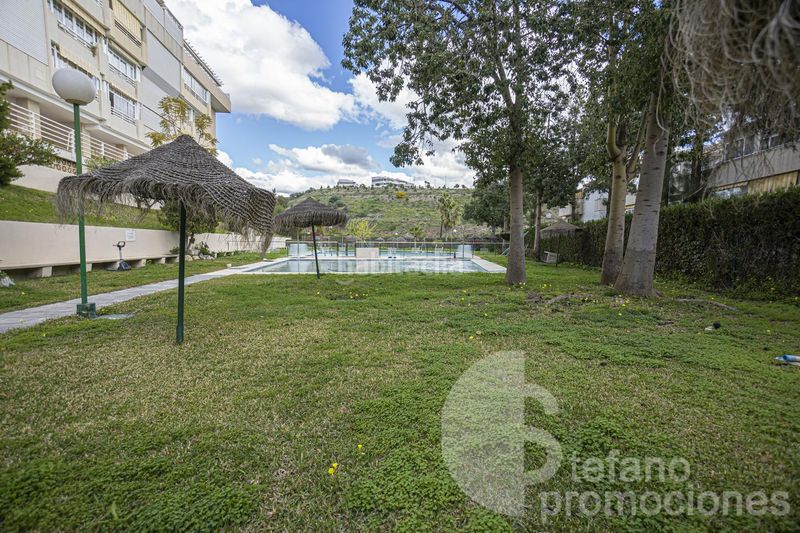 Foto bd4fbd3f-045b-4692-8feb-2c207407ee14. Pis amb calefacció aparcament piscina a Limonar Málaga