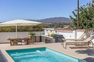 Maison  Calle de la pimienta. Exclusiva villa de lujo en torreblanca con vistas al mar! propie