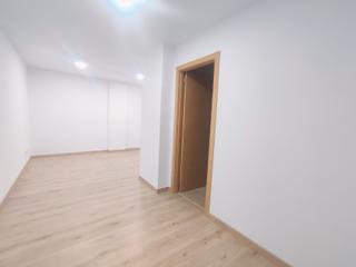 Miete Geschäftsraum in Sant Joan-TV3. Local comercial soleado