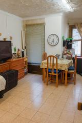 Etagenwohnung in La Plana. Luminoso con  terraza exterior y muchas posibilidades